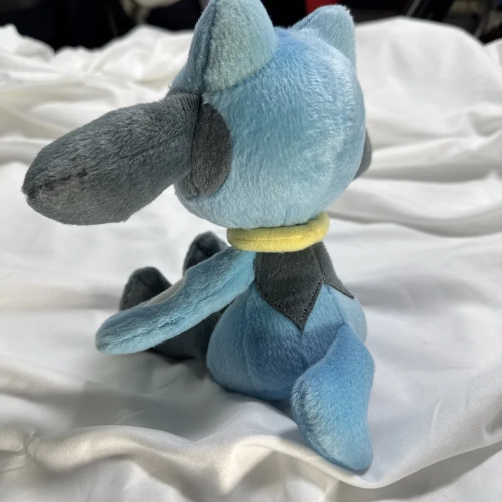 Pokemon Takara Tomy Sitting Riolu Plush 7